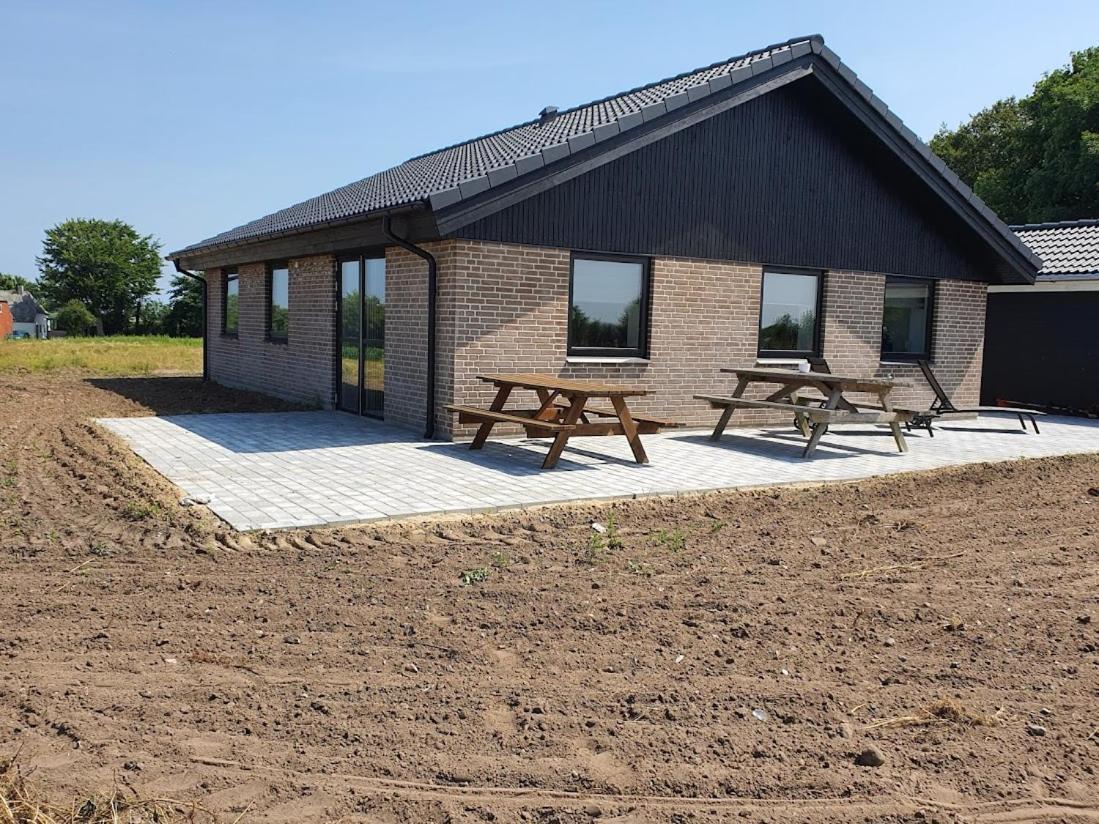 Bed and Breakfast Faelleshuset Kirkebakken Otterup Exterior foto