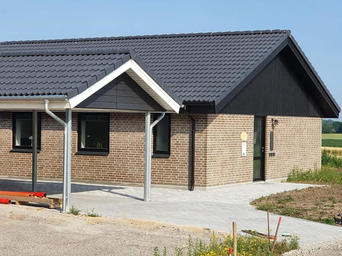 Bed and Breakfast Faelleshuset Kirkebakken Otterup Exterior foto